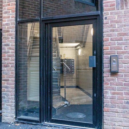 Modern 1-Bedroom Apartment In Leeds City Centre Sleeps 2 Central Station エクステリア 写真